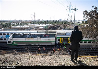 حادث اصطدام قطاري مترو بين طهران وكرج