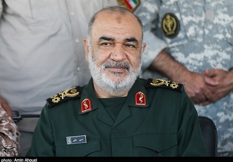 IRGC Chief Awarded Medal of Conquest