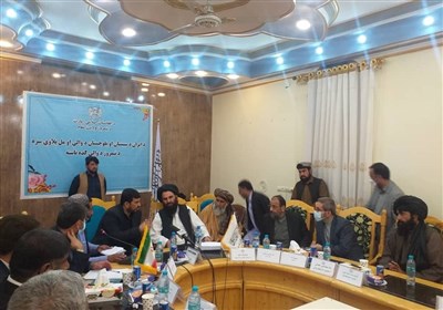  سفر استاندار سیستان‌ و بلوچستان به افغانستان/ تشکیل کمیته‌های مشترک اقتصادی و امنیتی در دستور کار 