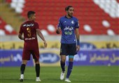 یزدانی: 11 بازی شکست نخوردن برای استقلال عجیب نیست/ آبروی فوتبال مشهد را می‌برند