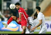 دیدار فوتبال تیم‌های پرسپولیس و ذوب‌آهن