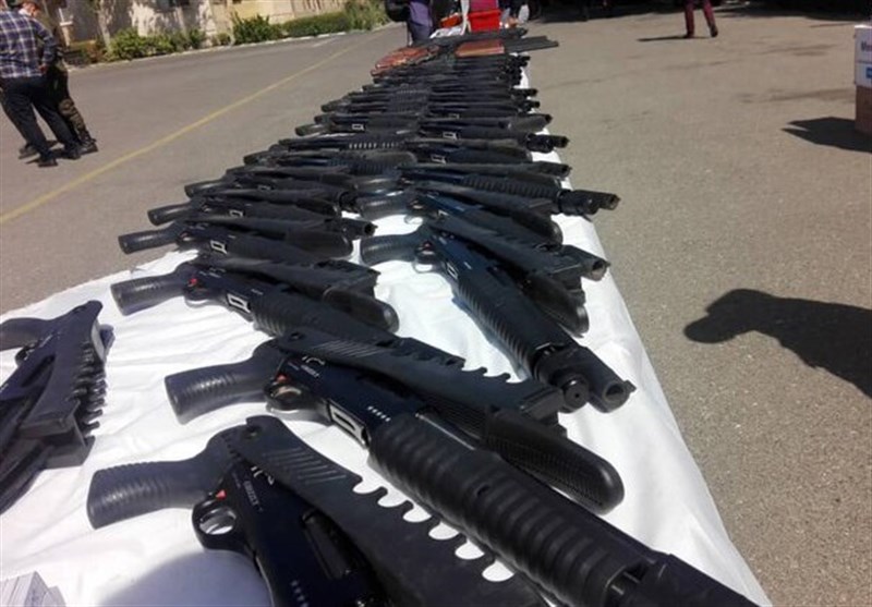 انهدام باند قاچاق اسلحه در مشهد/2 نفر از دستگیرشدگان تبعه خارجی هستند