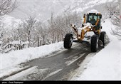 تداوم بارش برف در استان زنجان/ هوای استان 15درجه کاهش می‌یابد