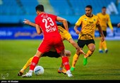 دیدار تیم های فوتبال سپاهان و پرسپولیس