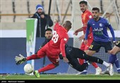 دیدار تیم های فوتبال استقلال تهران و فولاد خوزستان
