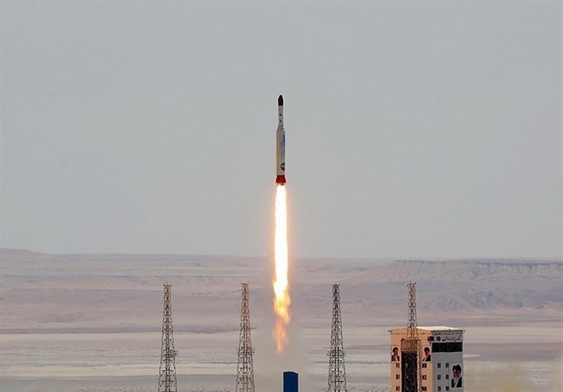 ایران ستطلق 7 اقمار صناعیة الى الفضاء