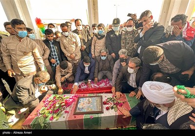 تشییع پیکر شهید گمنام در لامرد استان فارس- عکس خبری تسنیم
