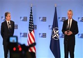 گفتگوی تلفنی وزیر خارجه آمریکا و دبیرکل ناتو درباره تعامل با روسیه