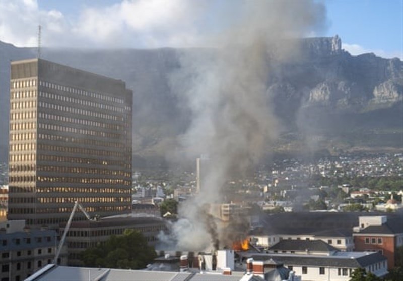 Fire Breaks Out in South African Parliament in Cape Town