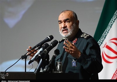  سرلشکر سلامی: به سیاست خطرناک دشمن علیه ‌ایران آگاهیم/ استکبار در اغتشاشات به اهدافش‌ ‌نرسید‌ 