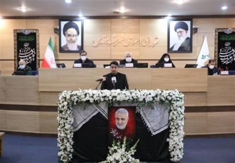 پیکر مطهر یکی از شهدای تازه تفحص شده در جلسه شورای شهر مشهد تشییع شد