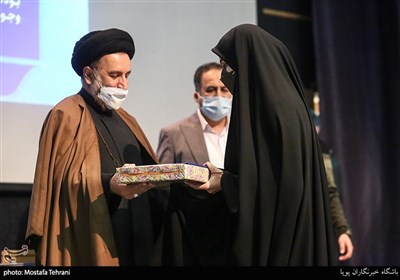 مراسم دومین سالگرد شهید حاج قاسم سلیمانی در دانشگاه علوم پزشکی تهران