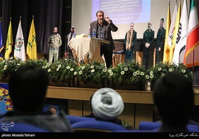 سخنرانی حسن شمشادی خبرنگار ایران در سوریه در مراسم دومین سالگرد شهید حاج قاسم سلیمانی در دانشگاه علوم پزشکی تهران