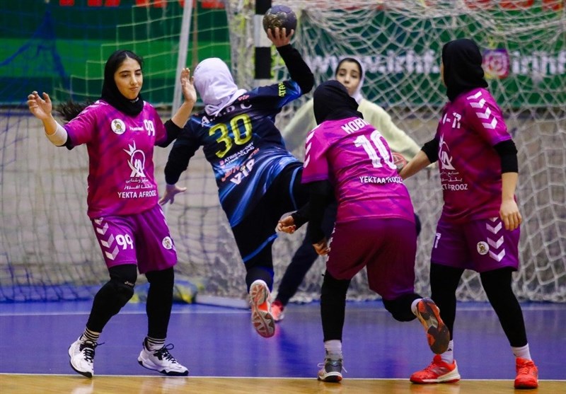 Uzbekistani Handball Goalkeeper Mamirova Joins Foolad