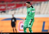 محمدرضا اخباری دروازه بان تیم فوتبال تراکتور