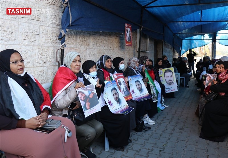 همبستگی با اعتصاب غذای اسیر فلسطینی «ابوهواش» + تصاویر