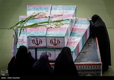 وداع با پیکر مطهر 150 شهید گمنام دفاع مقدس در مصلی تهران