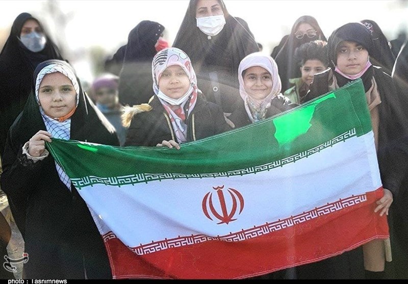 زنان و دختران تهران بر ترویج حجاب و الگوی سوم زن مسلمان تأکید کردند