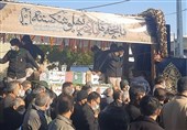 پیکر پاک 4 شهید گمنام بر روی دستان مردم شهیدپرور بوشهر تشییع شد