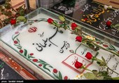 حضور فرمانده کل سپاه در گلزار شهدای کرمان