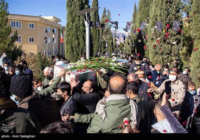 مراسم تدفین پیکر شهید گمنام دفاع مقدس-پارک علم و فناوری شیراز