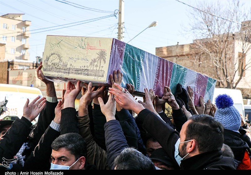تشییع پیکر 4 شهید گمنام در ارومیه به روایت تصویر