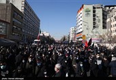 تشییع پیکر 150 شهید دوران دفاع مقدس در تهران - 3
