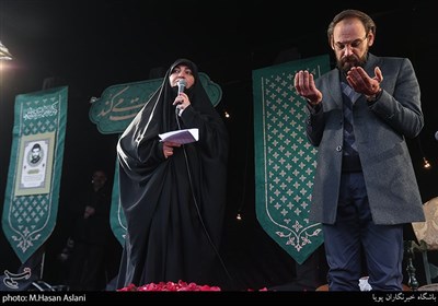 سخنرانی دختر شهید سیدمرتضی رضا قدیری در تجمع عزاداران فاطمی در میدان شهید طهرانی مقدم