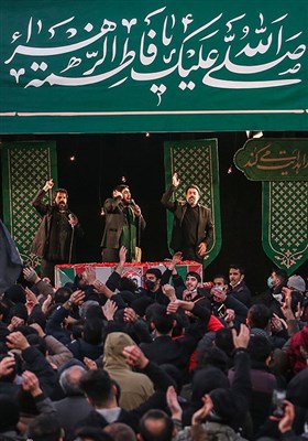 مداحی حاج محمود کریمی،سیدمحمود علوی و ابراهیم رحیمی در تجمع عزاداران فاطمی در میدان شهید طهرانی مقدم