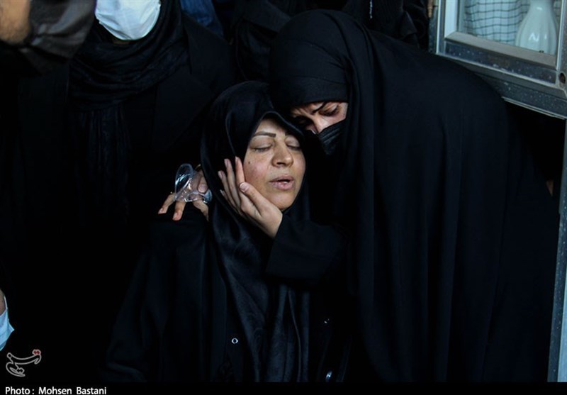 تشییع و تدفین شهیدمدافع وطن &quot;مجید سرلک&quot; در شهرستان محلات به روایت تصویر