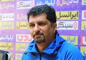 حسینی: بعید است بازیکنی در نیم‌فصل به تیم ما اضافه شود/ امیدوارم تمام داوران کم‌اشتباه باشند