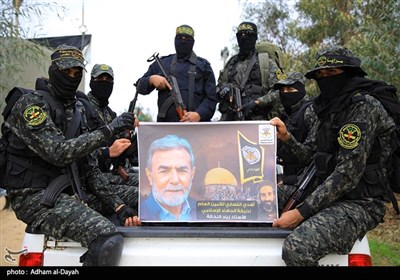 سرايا القدس الجناح العسكري لحركة الجهاد الإسلامي تنظم مسيراً عسكرياً في قطاع غزة