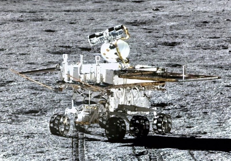 ماه‌نورد چینی بیش از 1000 متر به دور ماه سفر کرد