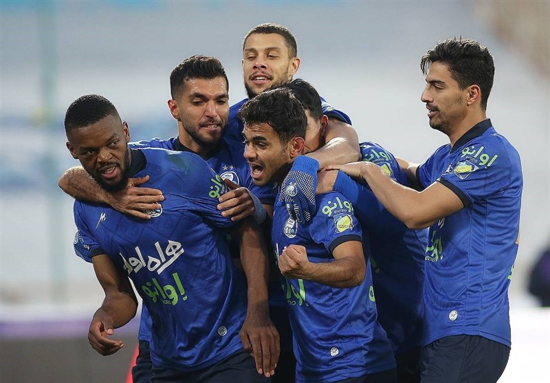 IPL Leader Esteghlal Defeats Mes