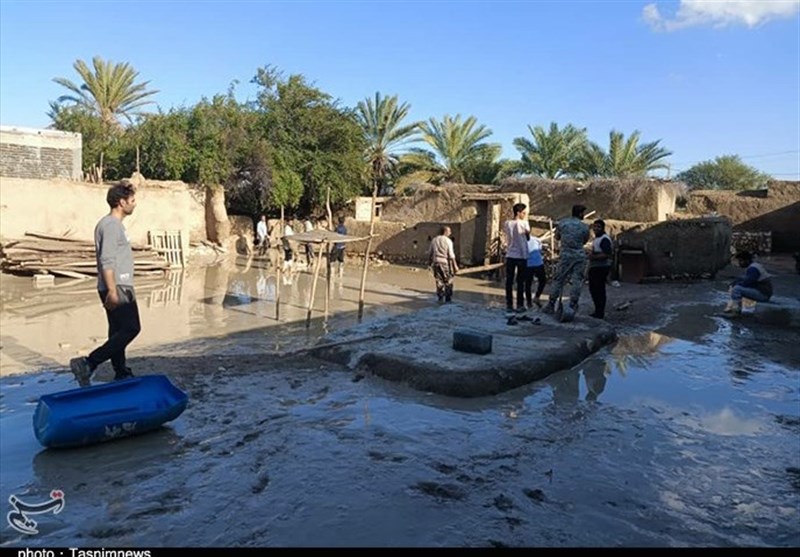 تلاشی از جنس خدمت؛ جهادگران در مناطق سیل‌زده استان فارس + تصاویر