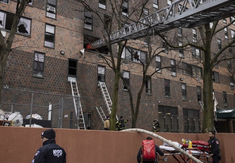 At Least 19, Including 9 Children, Killed in Massive New York Building Fire (+Video)