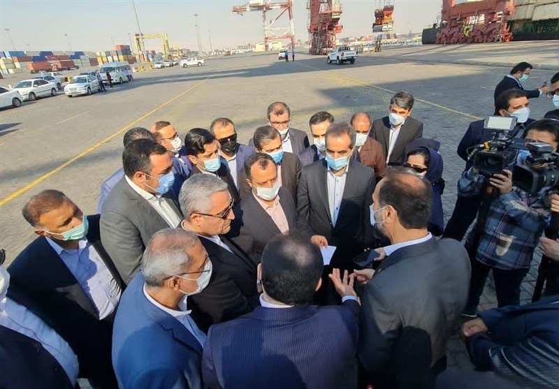 بازدید وزیر اقتصاد و رئیس کل گمرک از گمرک شهید رجایی و انبارهای اموال تملیکی