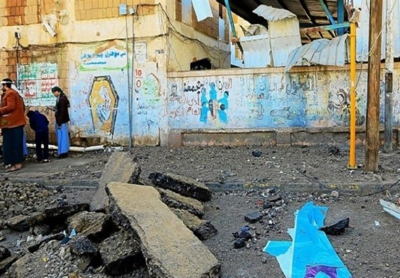 Two Civilians Killed, Medical Staff Injured in Saudi Air Raids on Yemen
