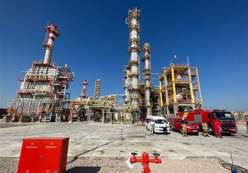 Super Heavy Oil Refinery Inaugurated on Iran’s Southern Island