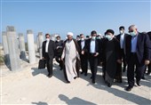 رئیس جمهور از پروژه ملی پل خلیج فارس در قشم بازدید کرد‌