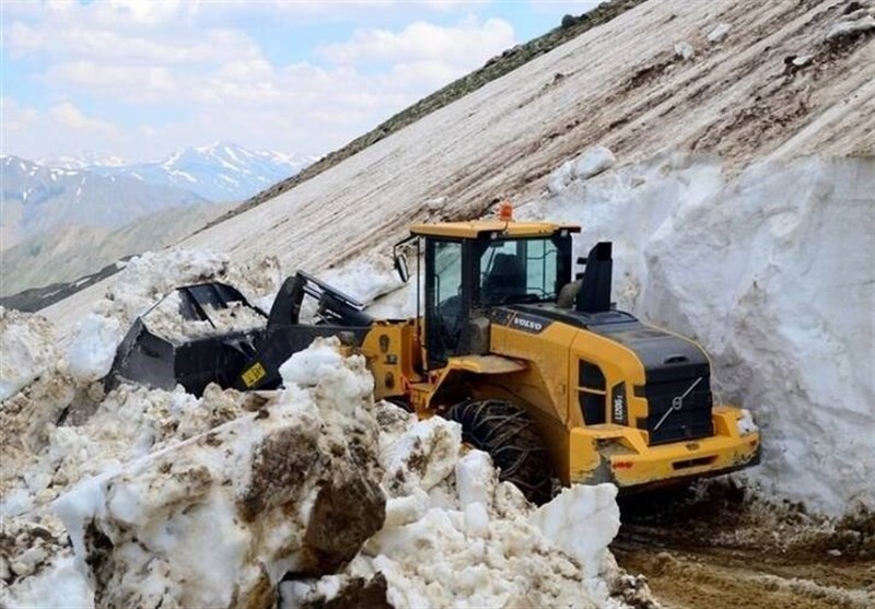 آخرین اخبار بارش‌های سیل آسا در لرستان| راه ارتباطی 230 روستای الیگودرز قطع شد؛ مسدود شدن آزادراه خرم‌آباد- پل زال