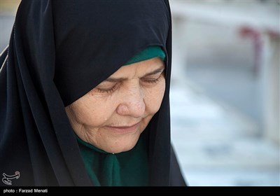 مادر شهید مدافع حرم حمید سیاهکالی