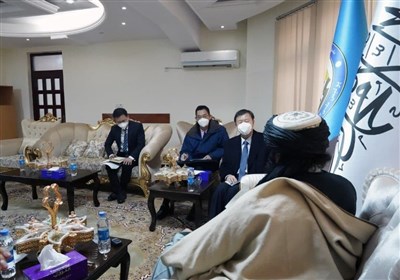  سفیر چین: آمریکا نباید با تحریم از افغان‌ها انتقام‌گیری کند 