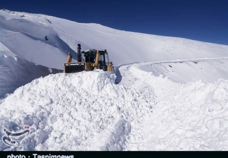 ارتفاع برف در گردنه «تته» کردستان به 2متر رسید/ سامانه جدید بارشی سنگین در راه است