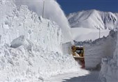 آخرین اخبار از بارش‌های لرستان| 170 روستا در محاصره برف و قطع برق 30 منطقه/ ورود سامانه جدید بارشی و تداوم یخبندان