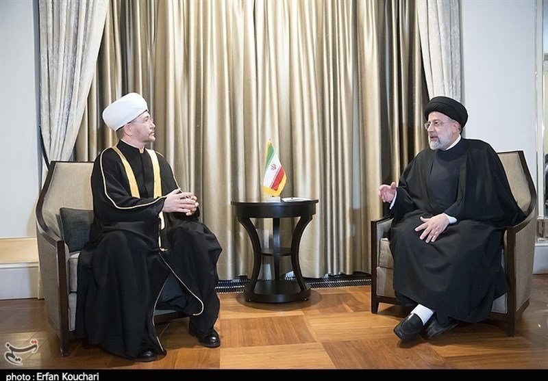 Iran’s President Urges Vigilance against Extremism, Takfiris