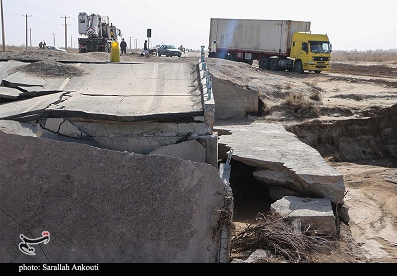 خسارت سیل به جاده‌های شرق استان کرمان به روایت تصویر
