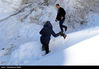 طبیعت زمستانی آبشار گنجنامه همدان