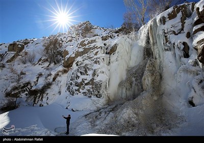 طبیعت زمستانی آبشار گنجنامه همدان