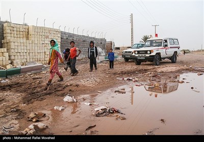 IRGC Provides Assistance to Flood Victims in Kerman